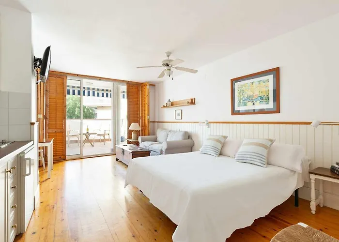 - A 10 Minutos De La Paya Daire Sitges